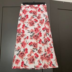 Show Me Your Mumu Midi Skirt. Size Small. NWT.